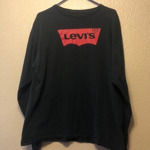 Levi’s long sleeve logo tee